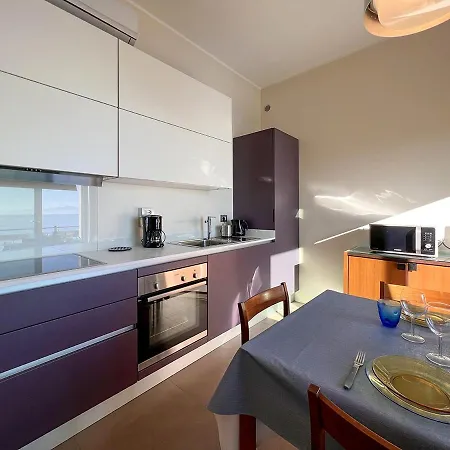 Panoramico A Due Passi Dal Mare Apartamento